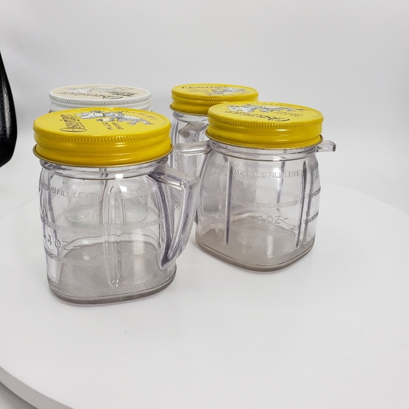 Set of 4 mini containers for Oster blender. Vintage in great condition - Picture 2 of 7